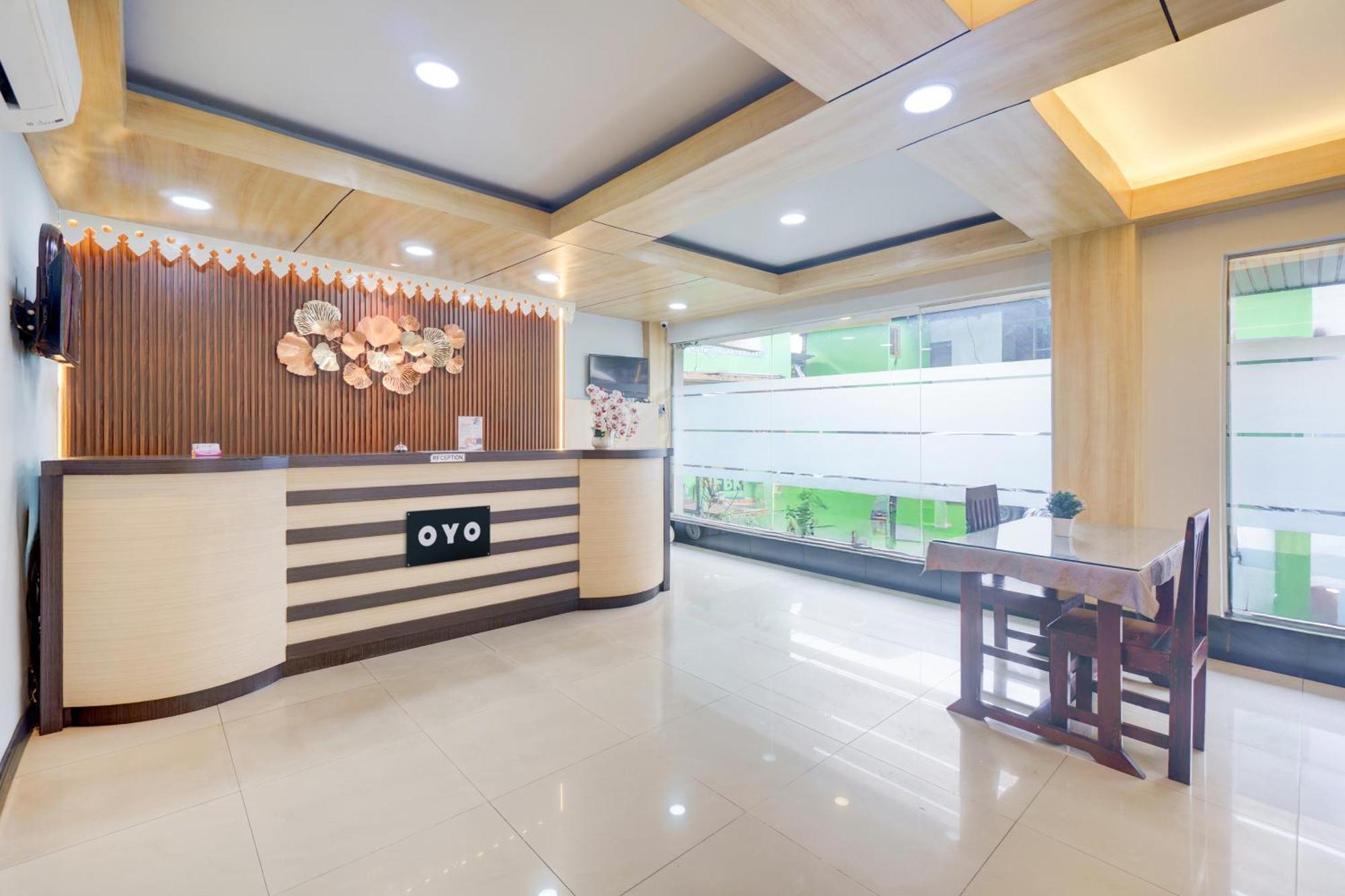 Dancenter Tanjung Duren Near Mall Citraland Formerly Suba Hotel Jakarta Buitenkant foto