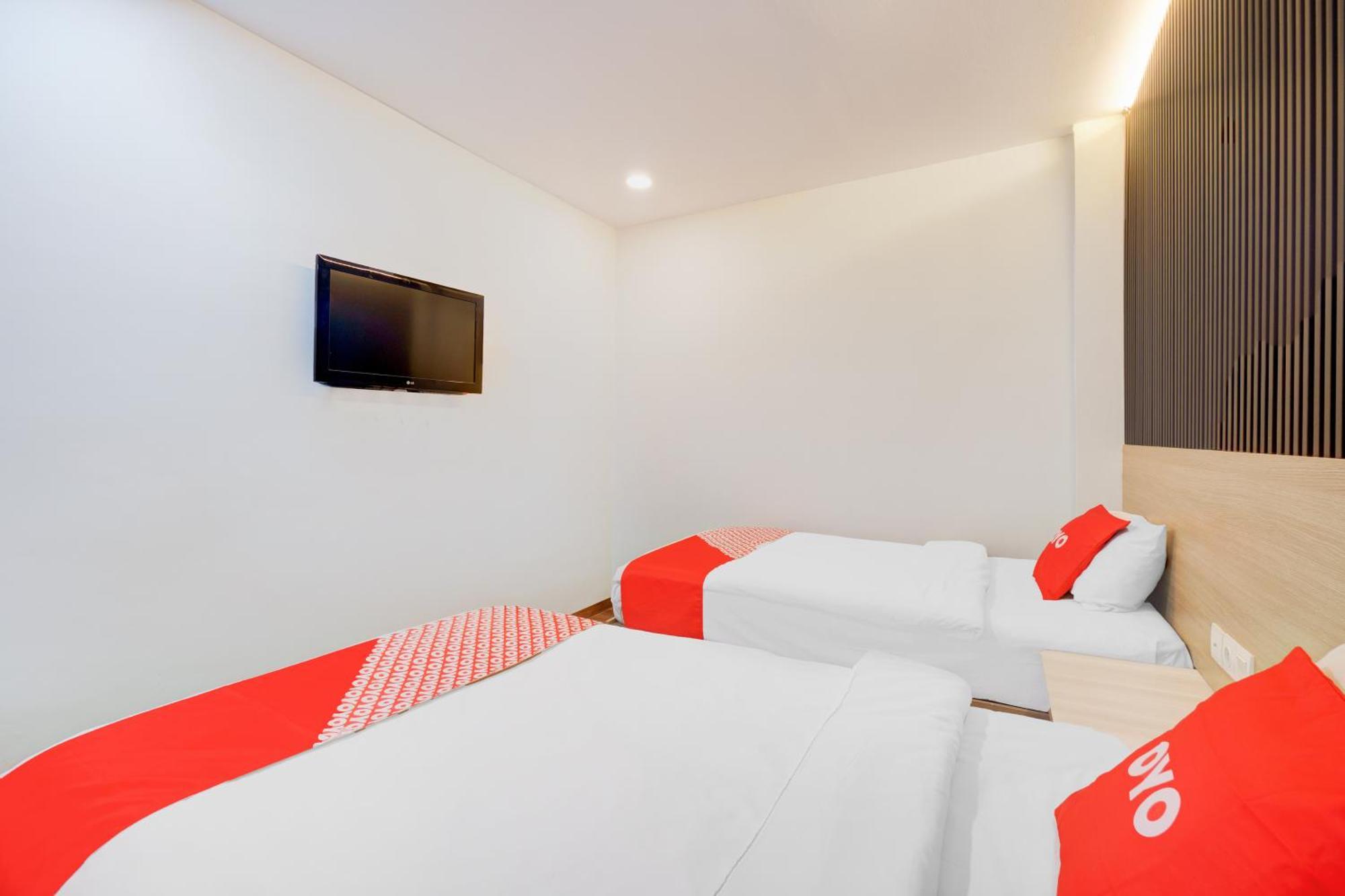 Capital O 94542 Hotel Suba Jakarta Buitenkant foto